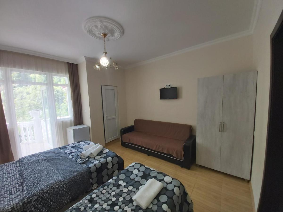 Hotel Zura Palace 크바리아티 외부 사진