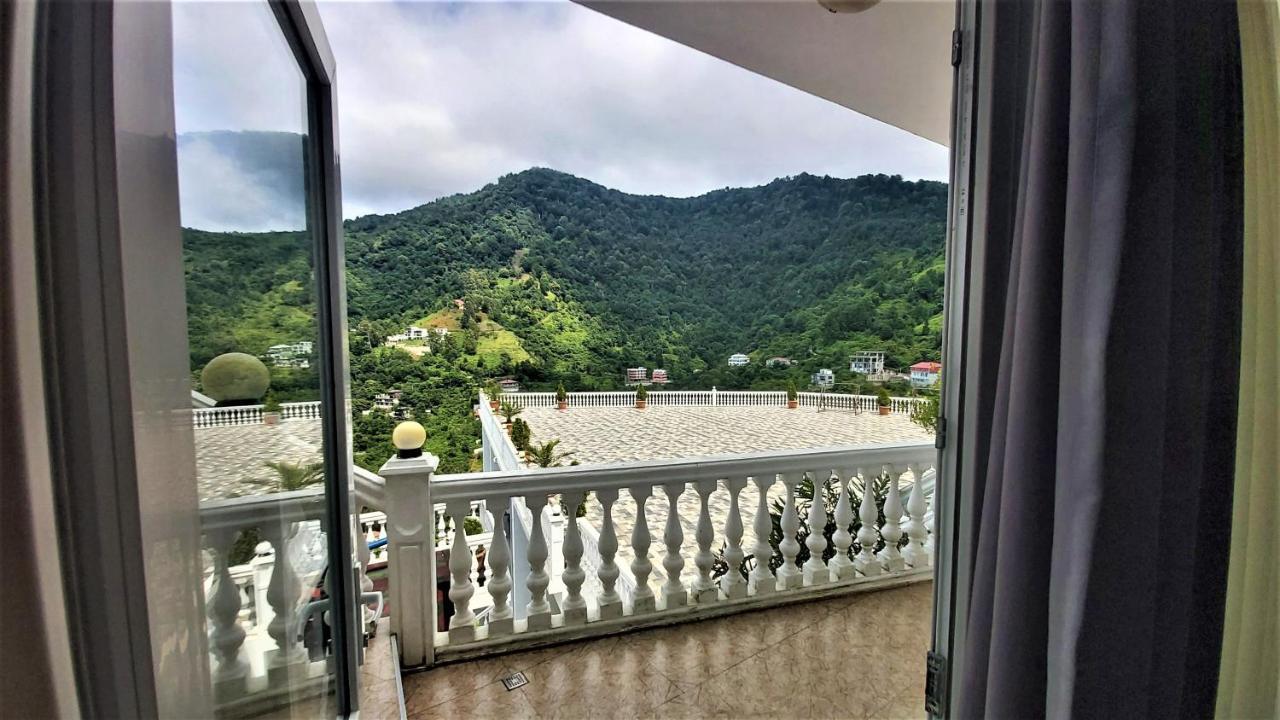 Hotel Zura Palace 크바리아티 외부 사진