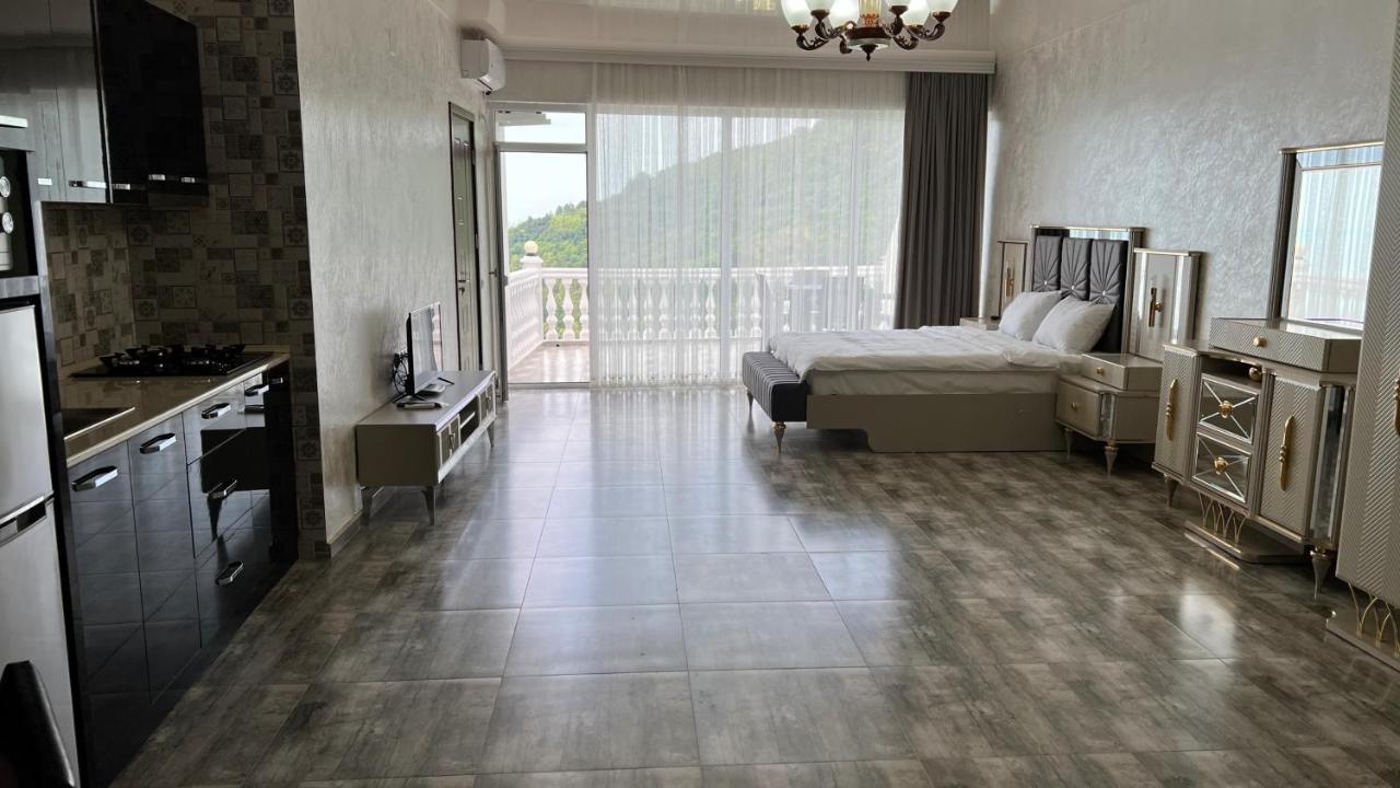 Hotel Zura Palace 크바리아티 외부 사진