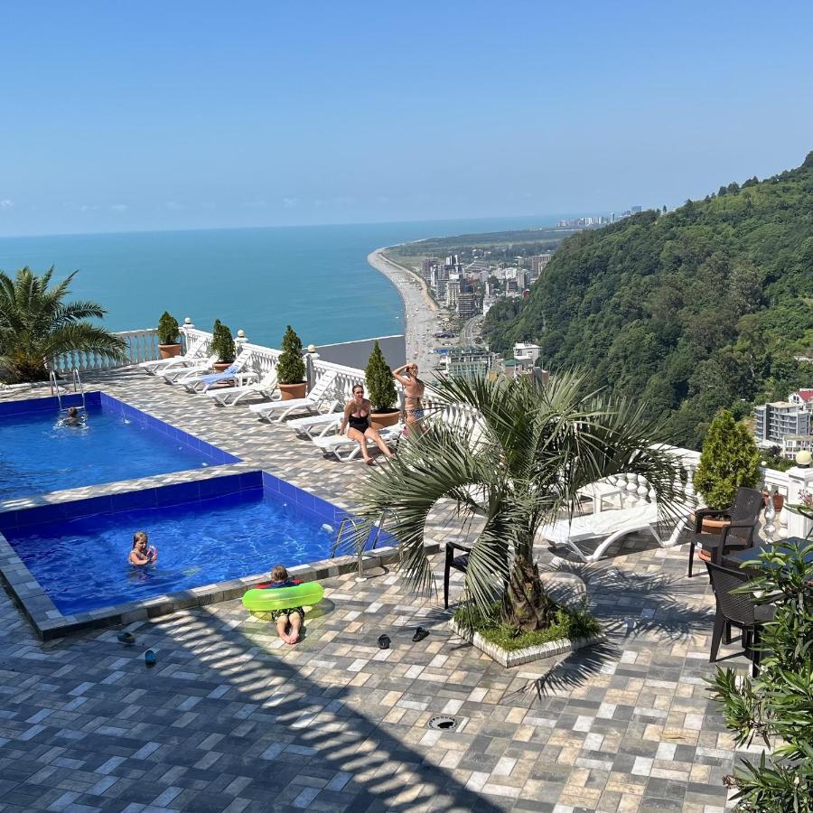 Hotel Zura Palace 크바리아티 외부 사진